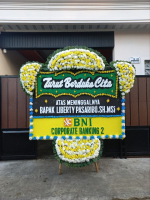 Papan Bunga Duka di Bulik